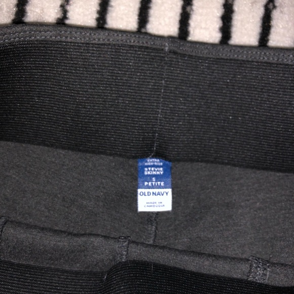 Extra High-Waisted Stevie Skinny Pants - Picture 6 of 15